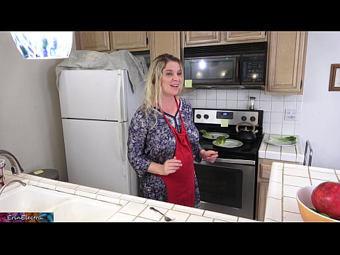 ❤️ Stepmom milking him in the kitchen before his date. ❤️❌ Fucking at en-gb.dreamlandpassionfever.ru ☑